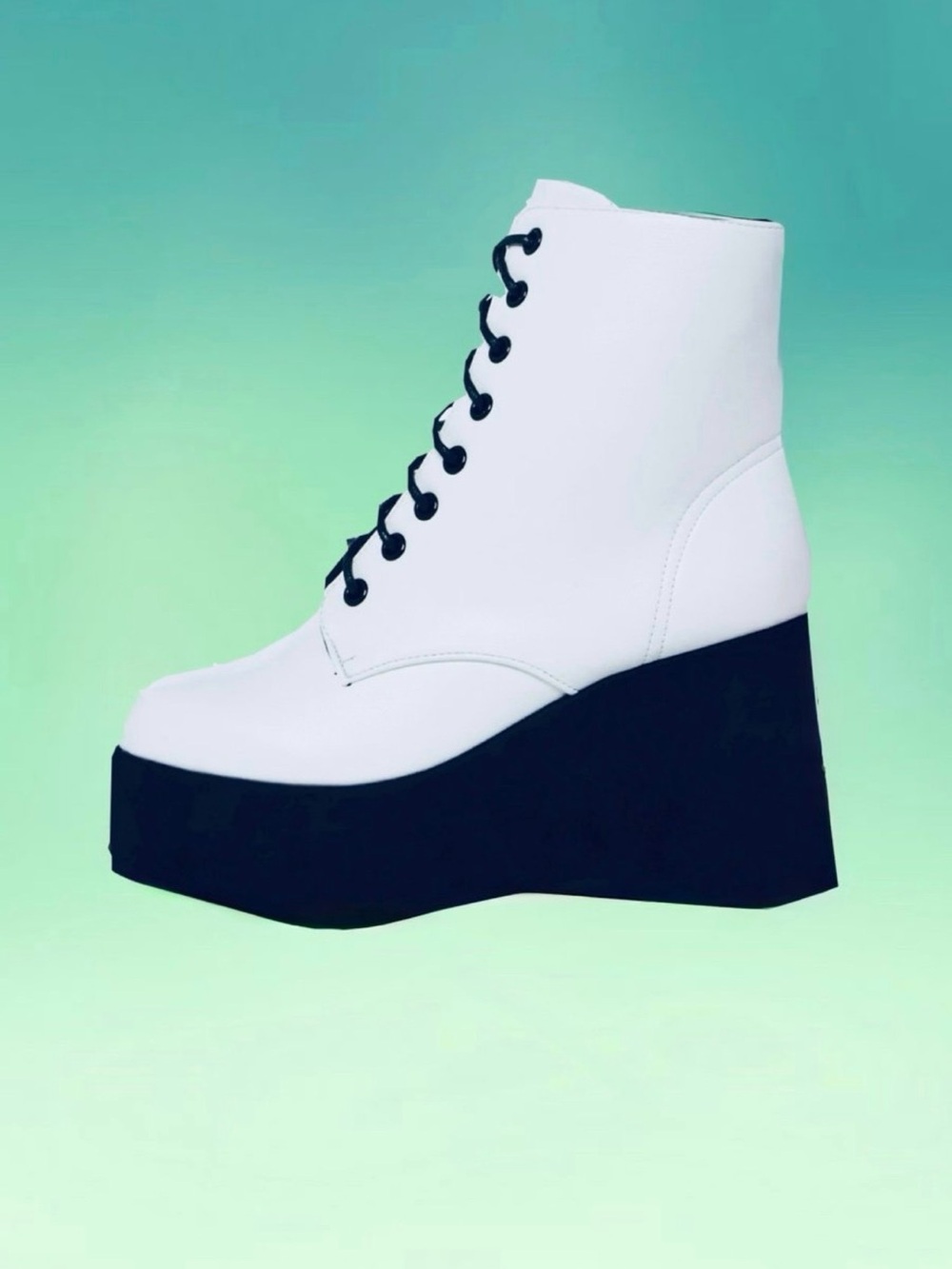 White Platform Boots - Women’s Size 10 - Picture 3 of 3